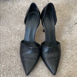 Vince pump size 9